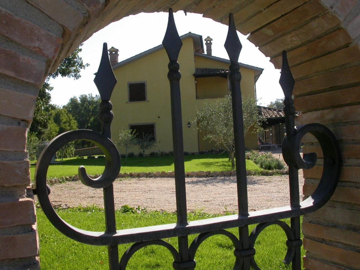Casavacanze Sant'Eugenia Attigliano Exteriör bild